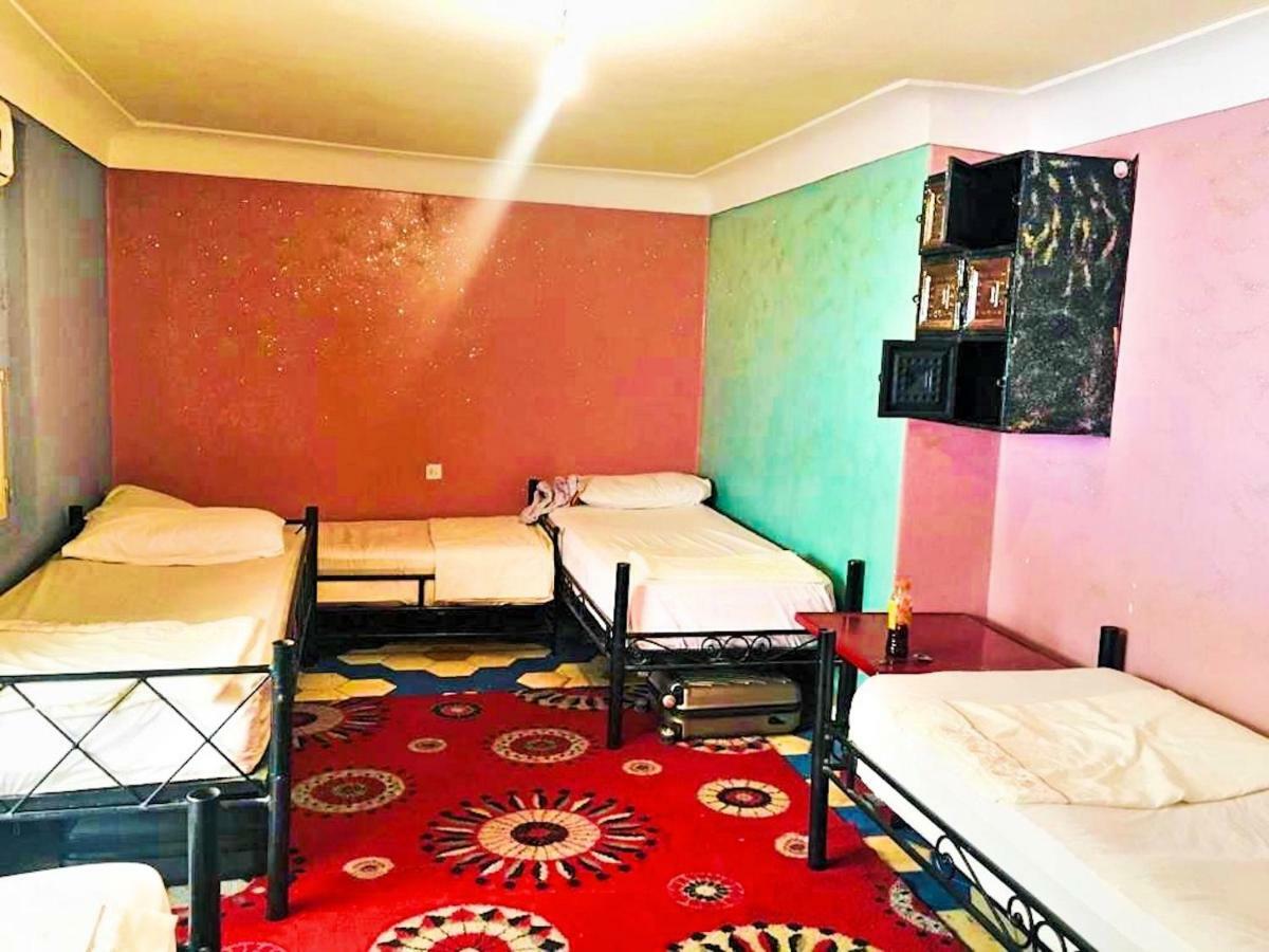 Hostal Dia *