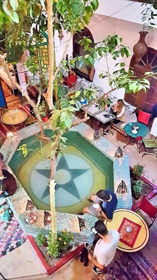 Dia Hostal